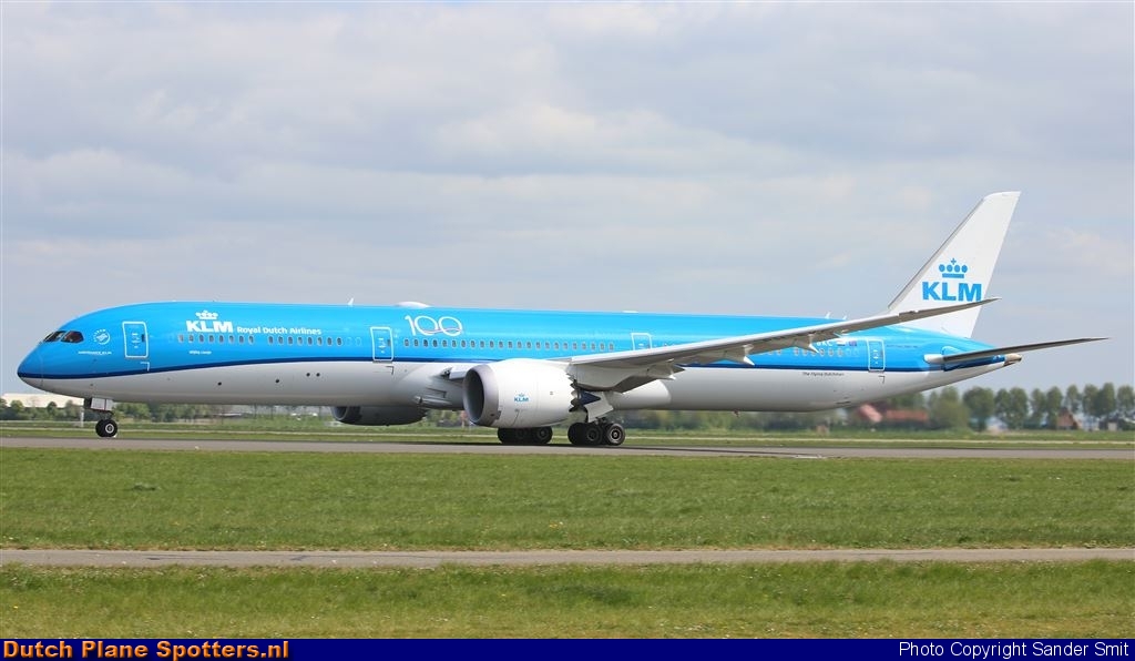 PH-BKC Boeing 787-10 Dreamliner KLM Royal Dutch Airlines by Sander Smit