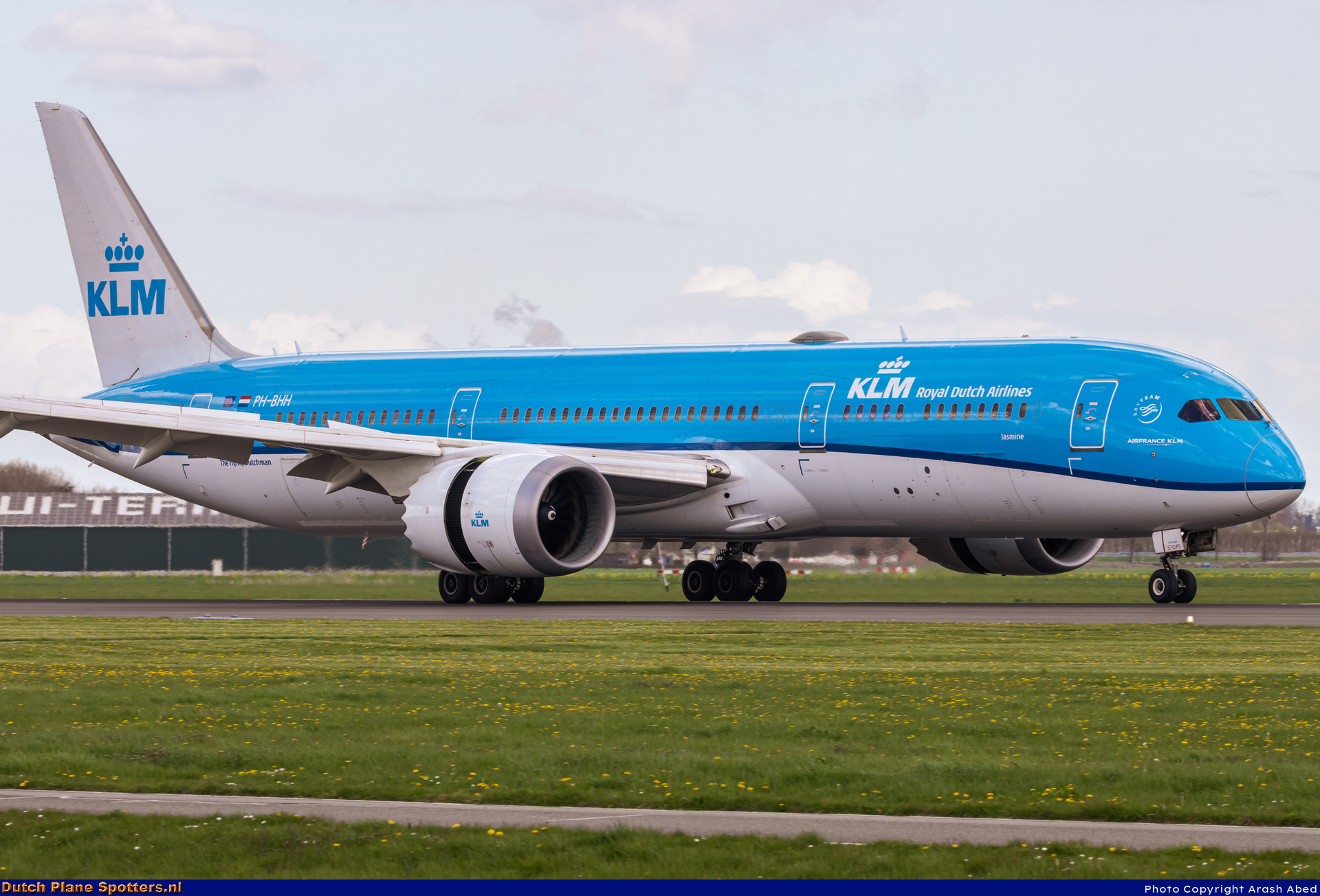 PH-BHH Boeing 787-9 Dreamliner KLM Royal Dutch Airlines by Arash Abed