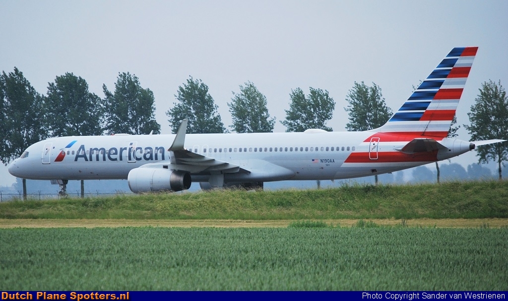 N190AA Boeing 757-200 American Airlines by Sander van Westrienen