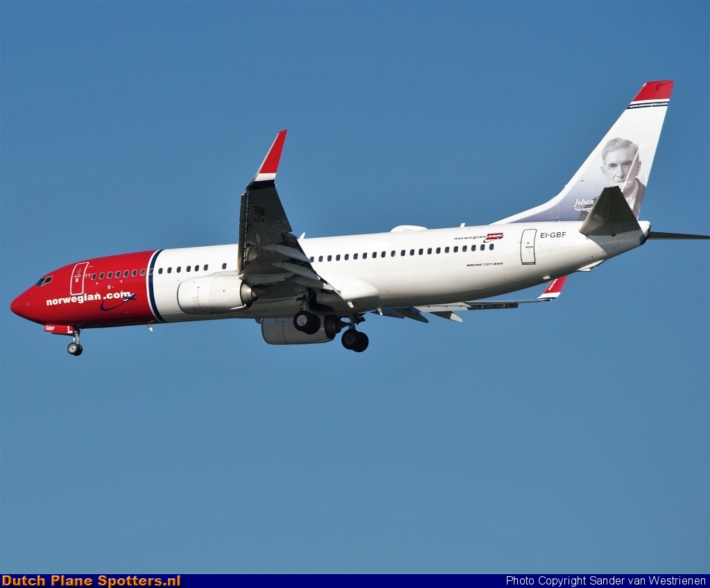 EI-GBF Boeing 737-800 Norwegian Air International by Sander van Westrienen