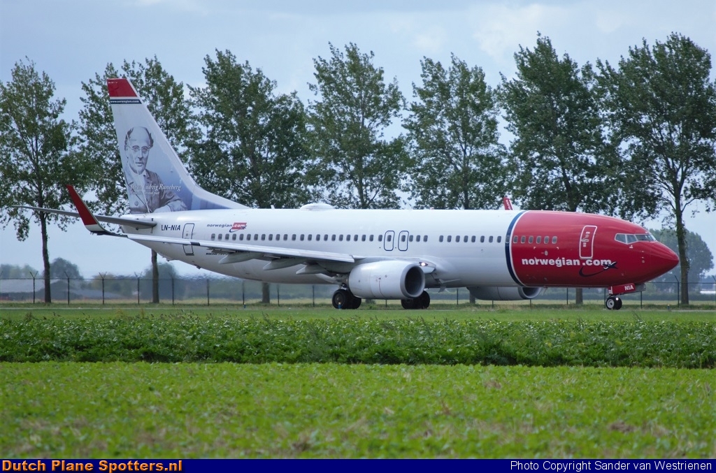 LN-NIA Boeing 737-800 Norwegian Air Shuttle by Sander van Westrienen