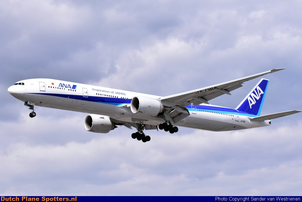 JA791A Boeing 777-300 All Nippon Airlines by Sander van Westrienen