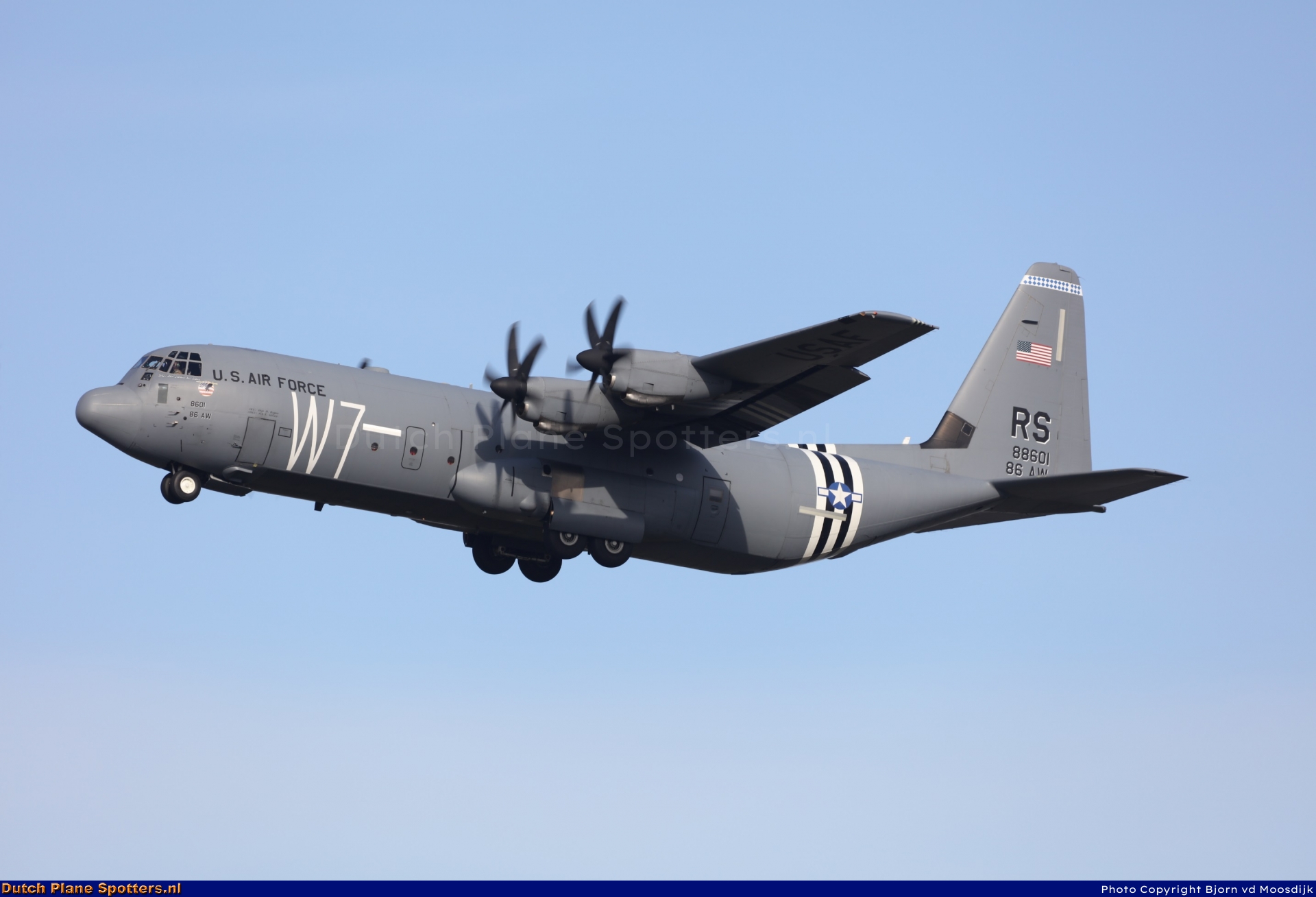 08-8601 Lockheed C-130 Hercules MIL - US Air Force by Bjorn van de Moosdijk