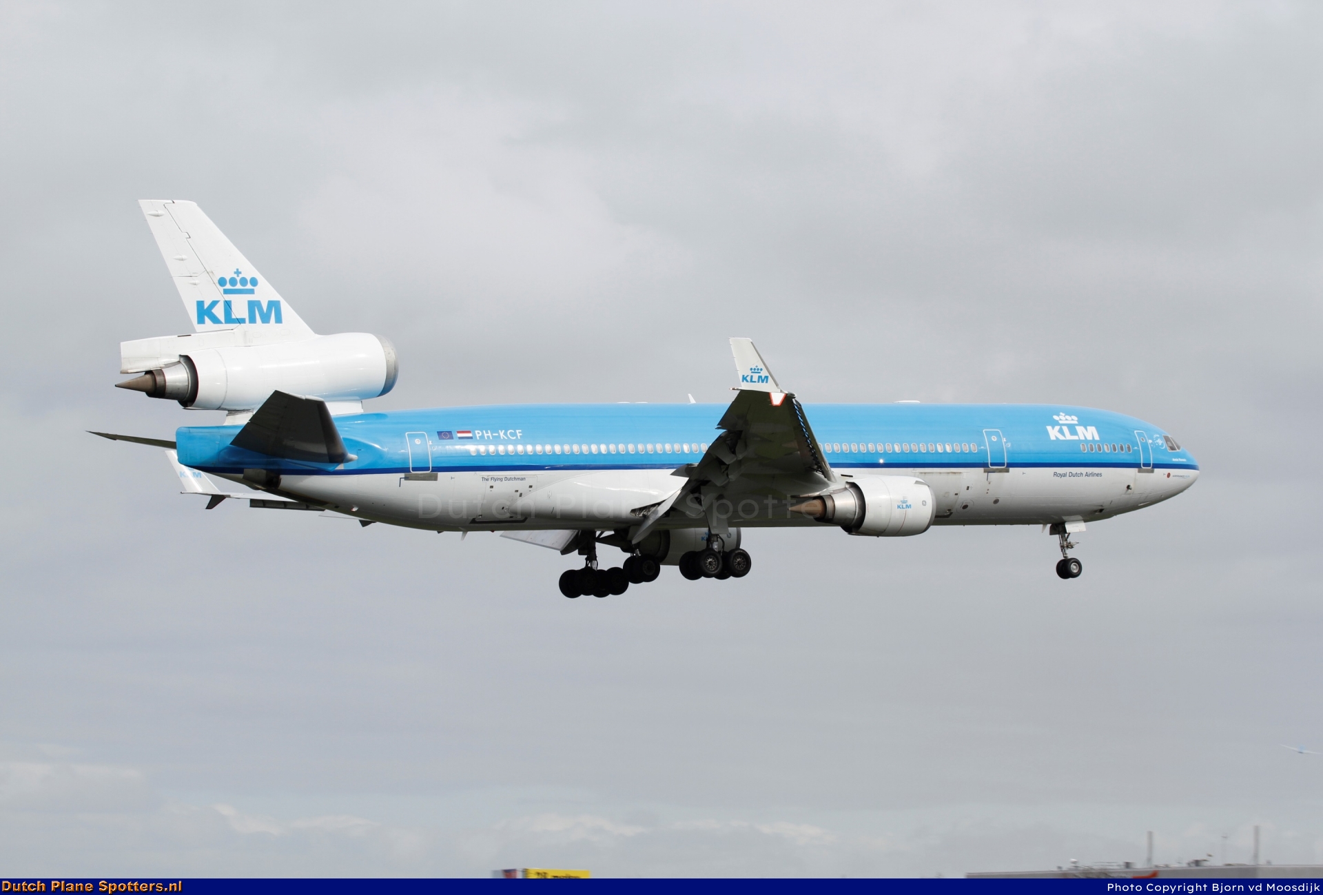 PH-KCF McDonnell Douglas MD-11 KLM Royal Dutch Airlines by Bjorn van de Moosdijk