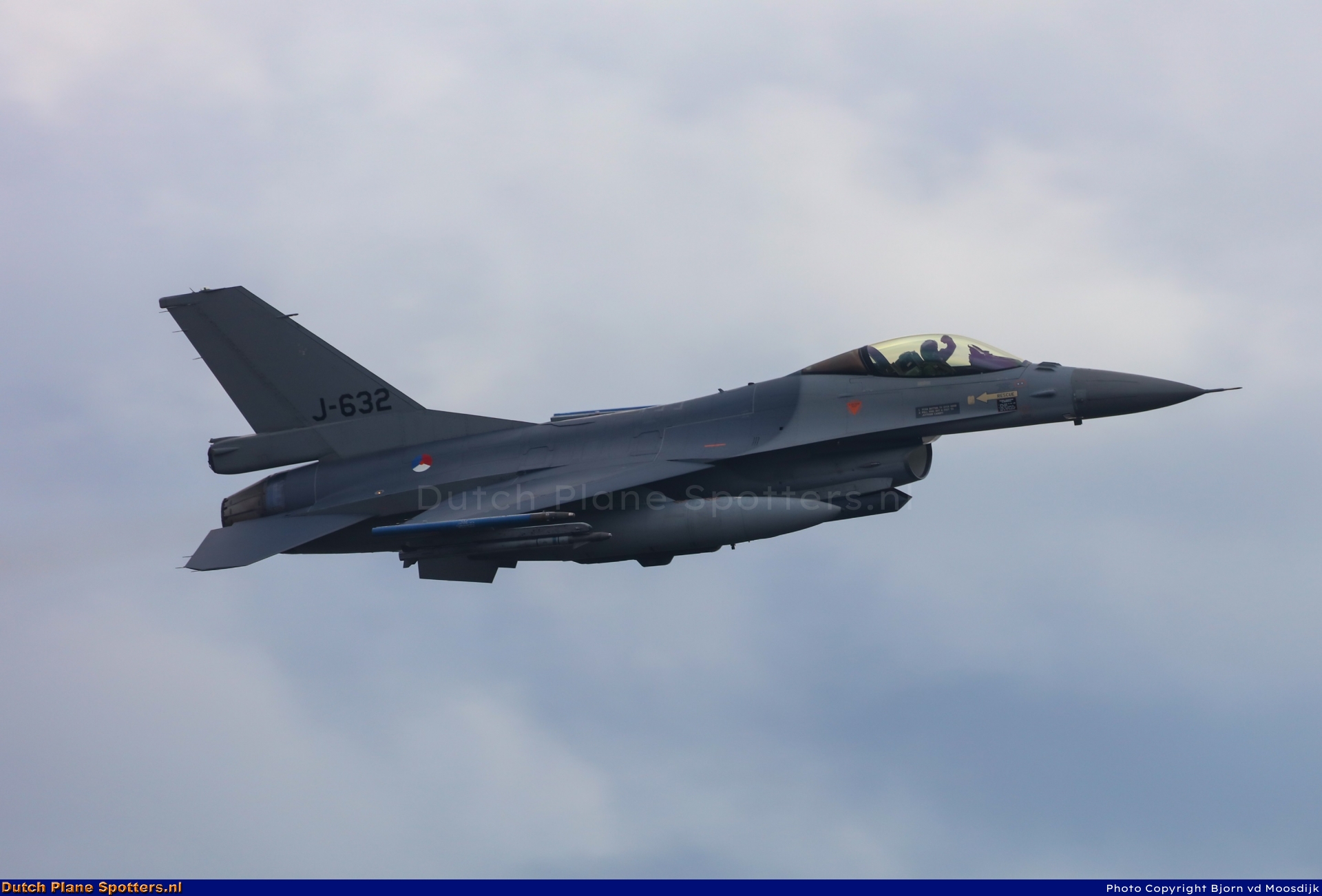 J-632 General Dynamics F-16 Fighting Falcon MIL - Dutch Royal Air Force by Bjorn van de Moosdijk