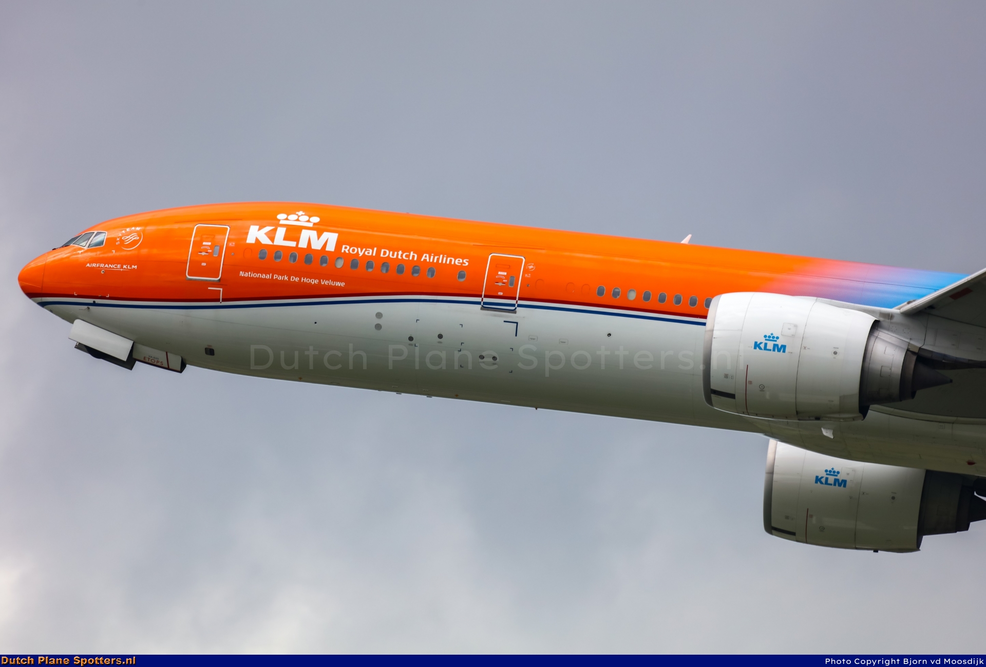 PH-BVA Boeing 777-300 KLM Royal Dutch Airlines by Bjorn van de Moosdijk