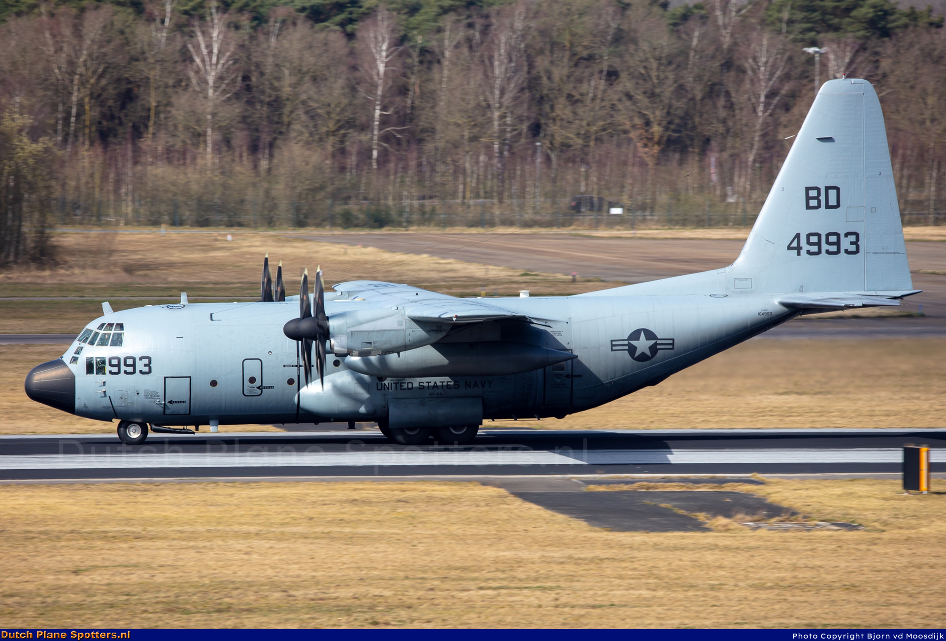 164993 Lockheed C-130 Hercules MIL - US Navy by Bjorn van de Moosdijk