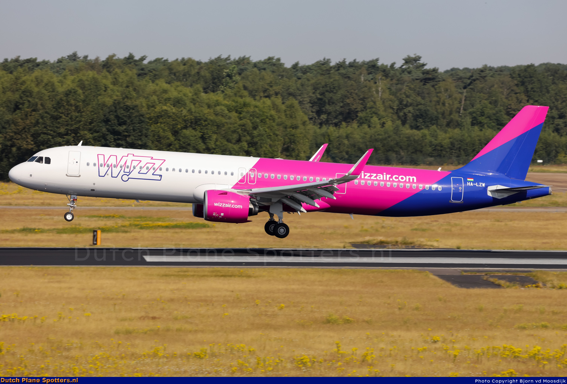 HA-LZW Airbus A321neo Wizz Air by Bjorn van de Moosdijk