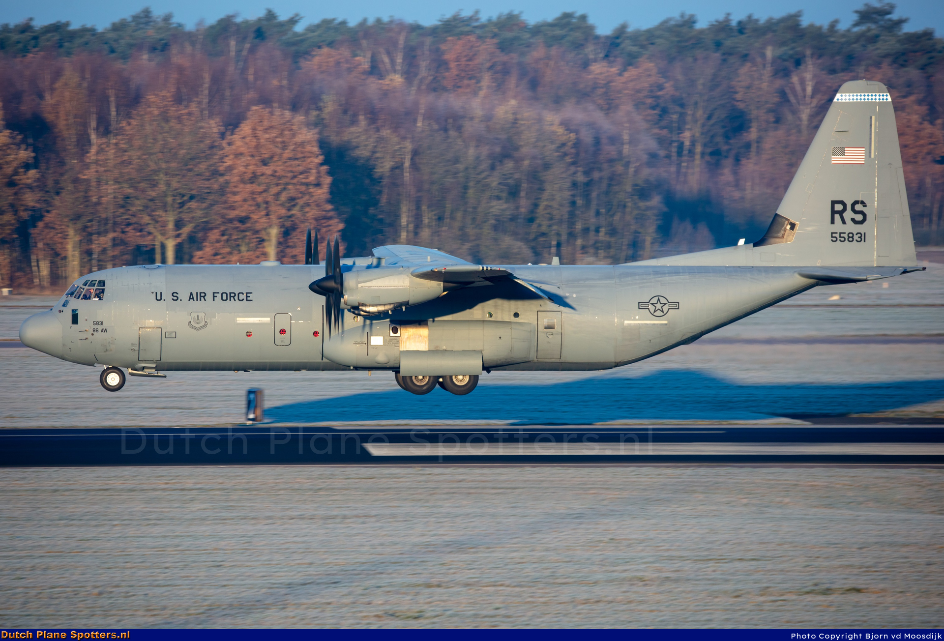 15-5831 Lockheed C-130 Hercules MIL - US Air Force by Bjorn van de Moosdijk