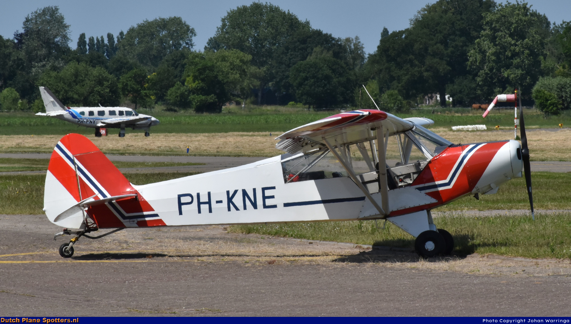 PH-KNE Piper PA-18 Super Cub Vliegclub Teuge by Johan Warringa