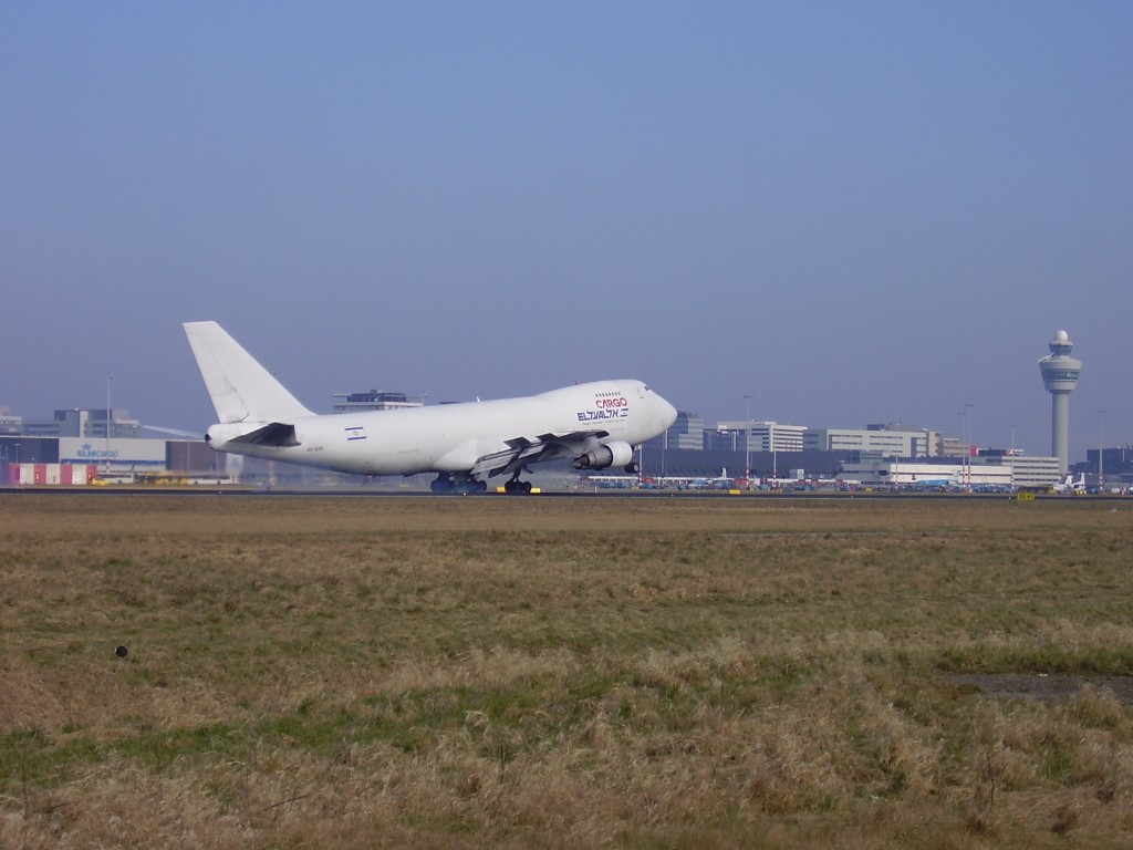 4X-AXK Boeing 747-200 El Al Cargo by danny lemckert