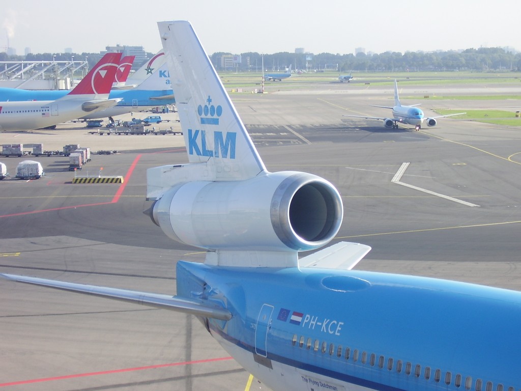 PH-KCE McDonnell Douglas MD-11 KLM Royal Dutch Airlines by danny lemckert