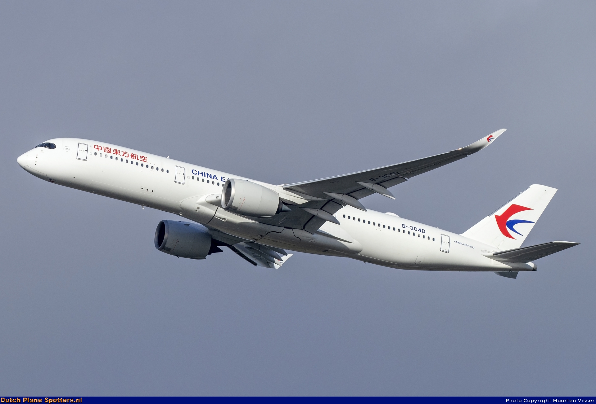 B-304D Airbus A350-900 China Eastern Airlines by Maarten Visser