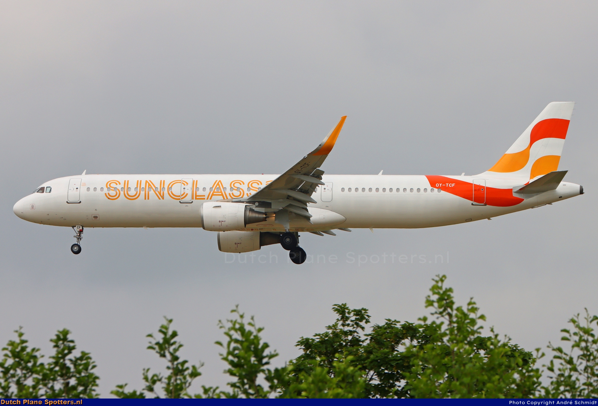 OY-TCF Airbus A321 Sunclass Airlines by André Schmidt