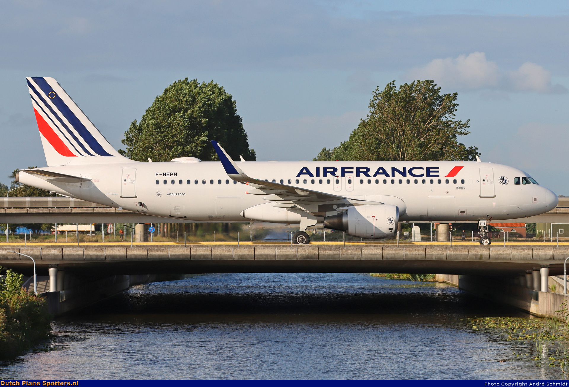 F-HEPH Airbus A320 Air France by André Schmidt
