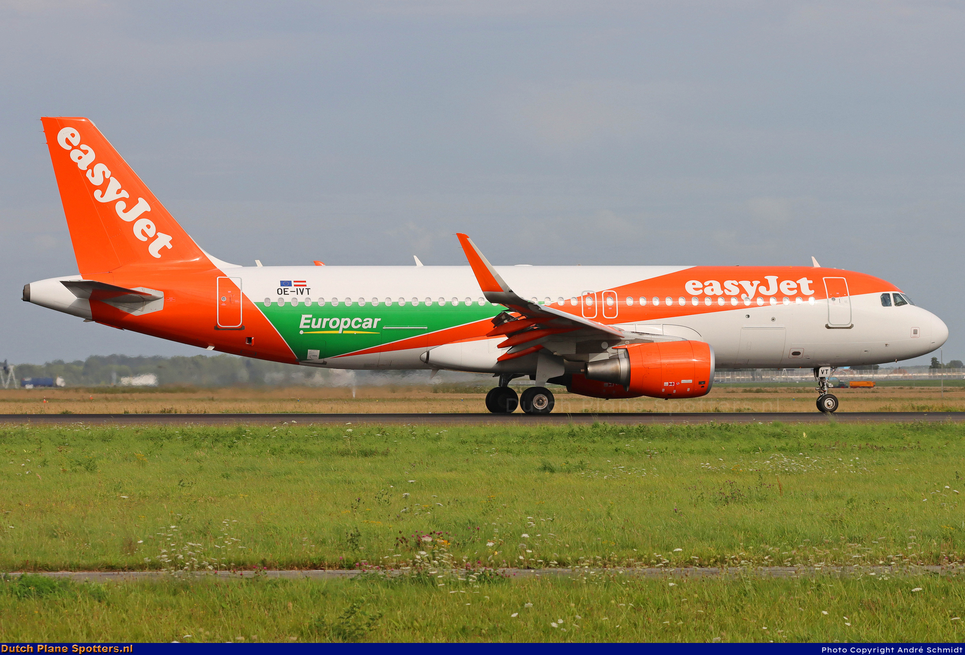 OE-IVT Airbus A320 easyJet Europe by André Schmidt