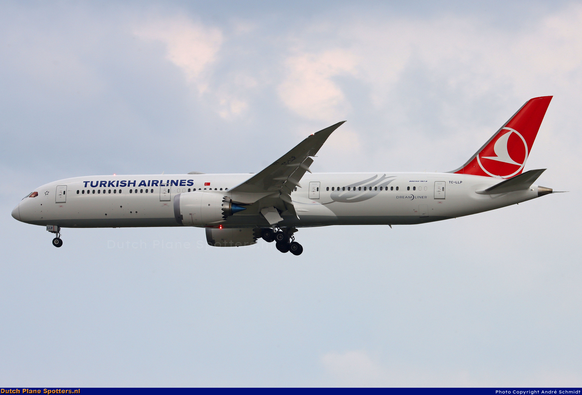 TC-LLP Boeing 787-9 Dreamliner Turkish Airlines by André Schmidt