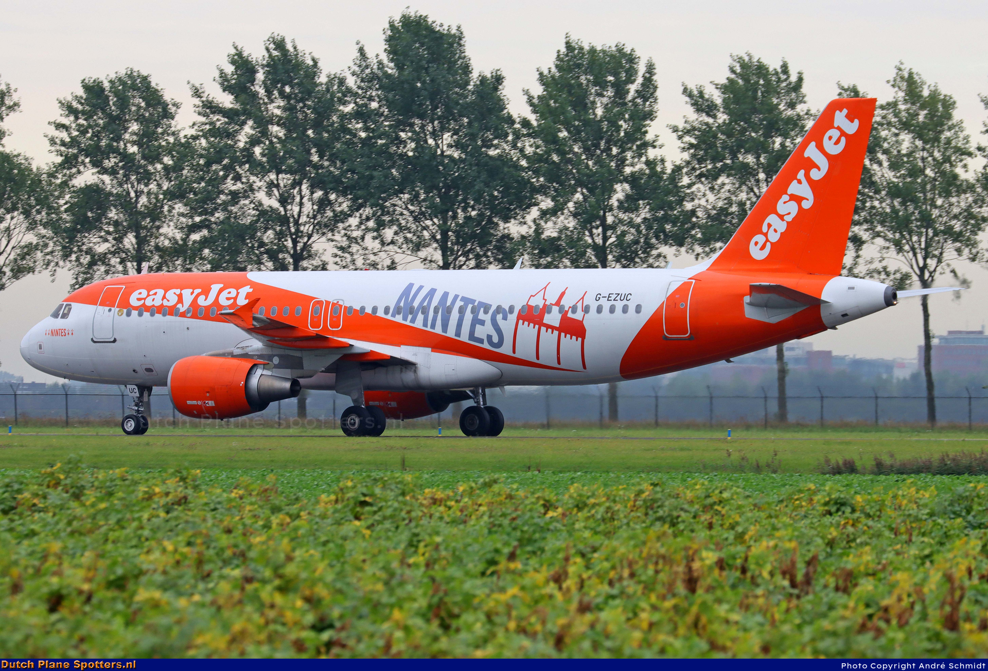 G-EZUC Airbus A320 easyJet by André Schmidt