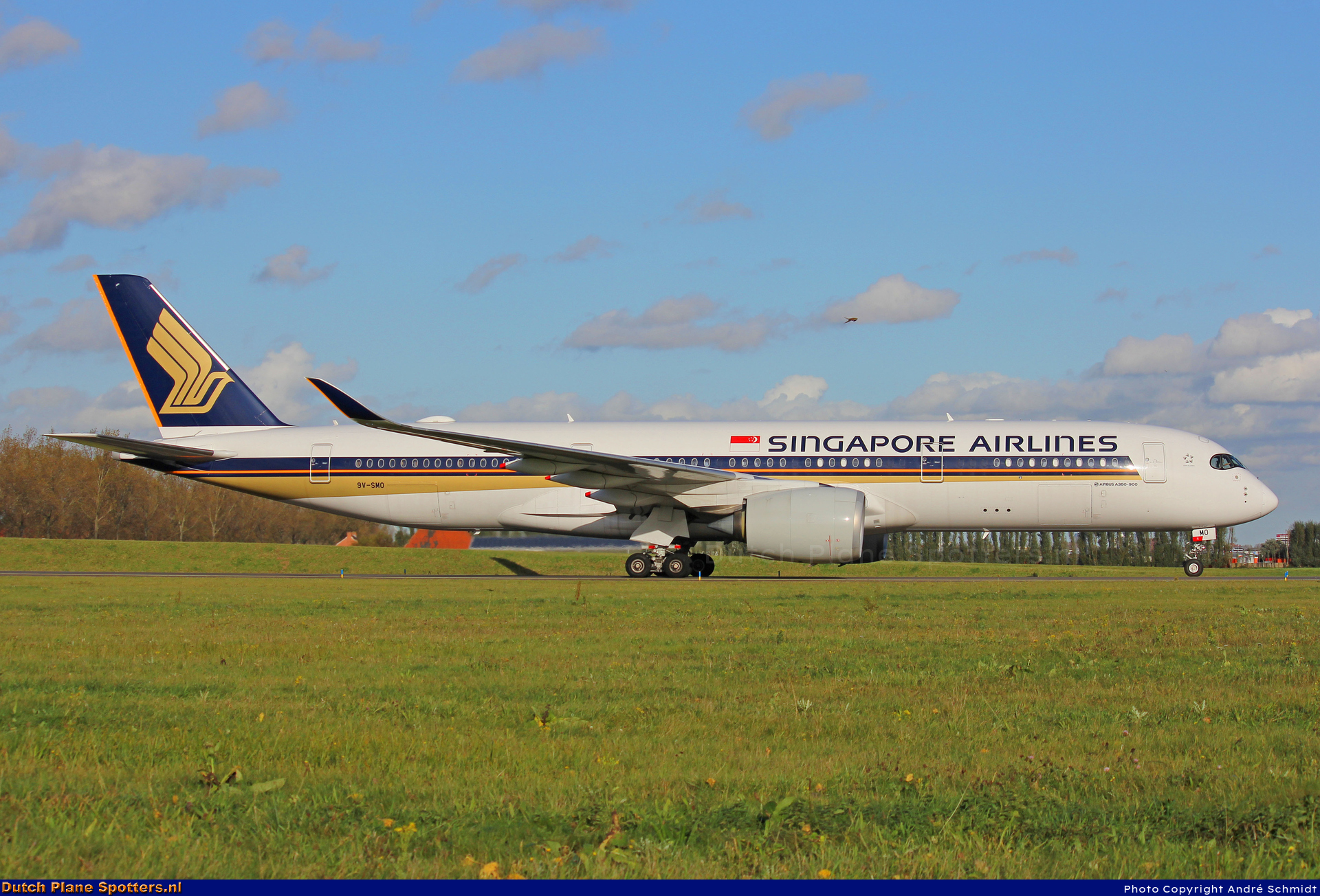 9V-SMO Airbus A350-900 Singapore Airlines by André Schmidt