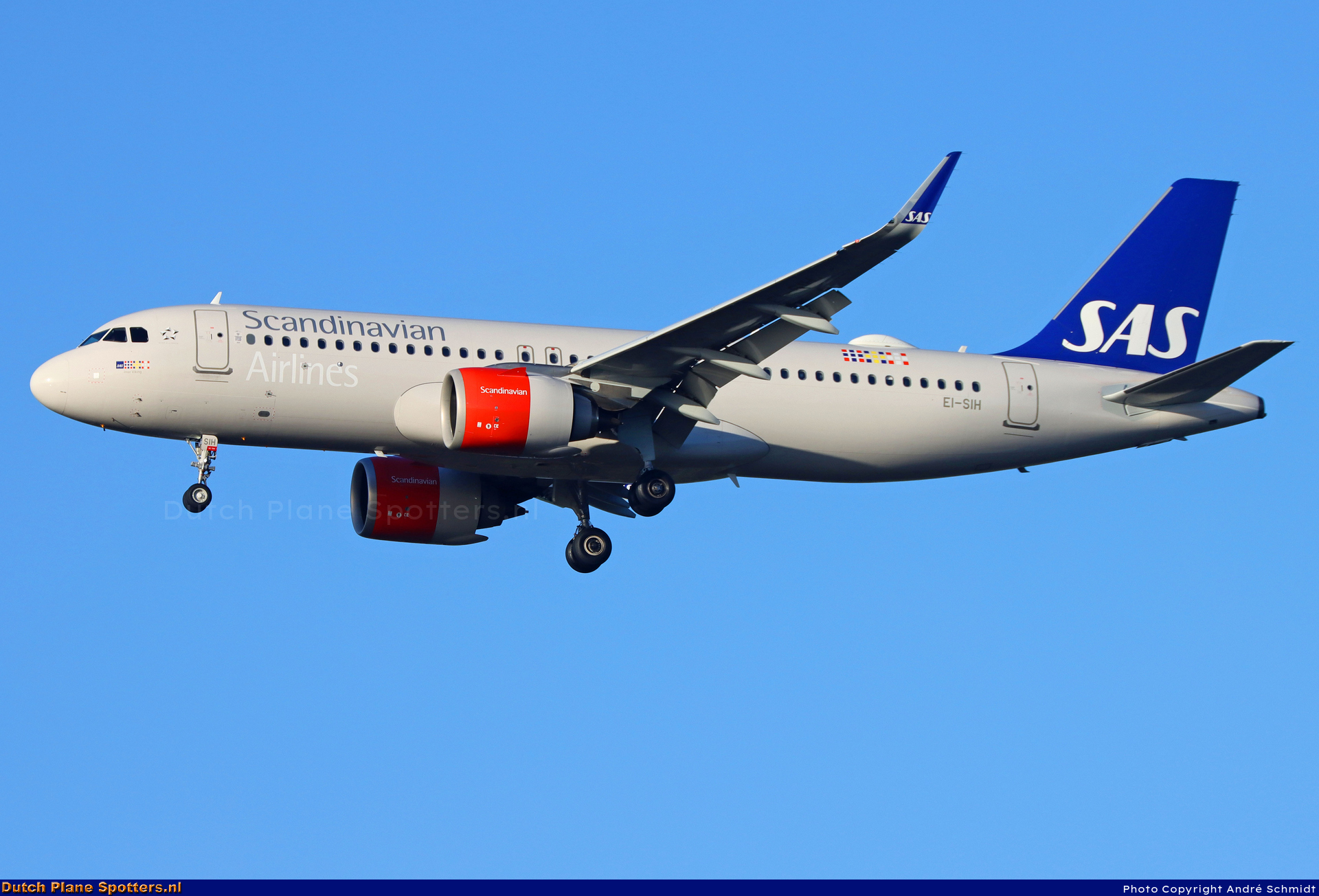 EI-SIH Airbus A320neo SAS Connect by André Schmidt