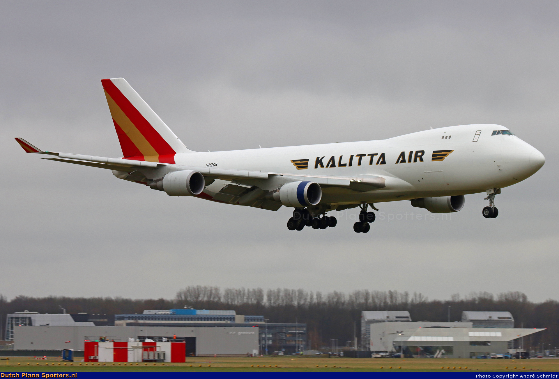 N782CK Boeing 747-400 Kalitta Air by André Schmidt