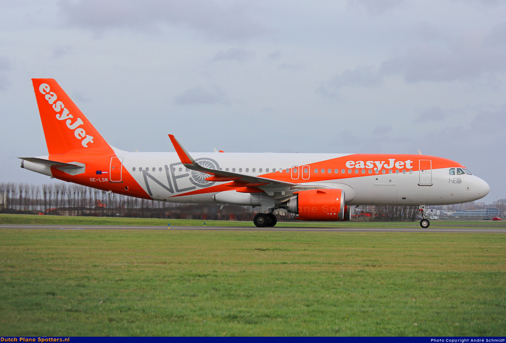 OE-LSM Airbus A320neo easyJet Europe by André Schmidt
