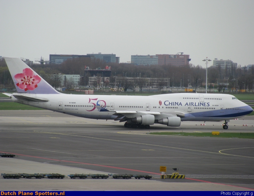B-18208 Boeing 747-400 China Airlines by g