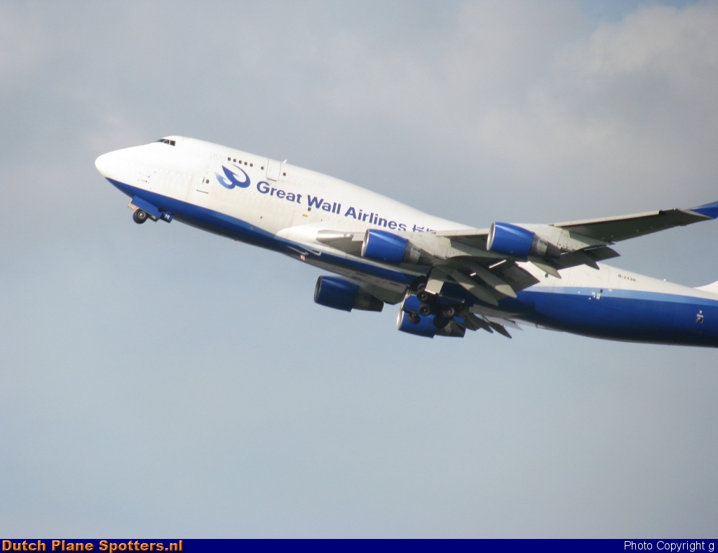 B-2430 Boeing 747-400 Great Wall Airlines by g