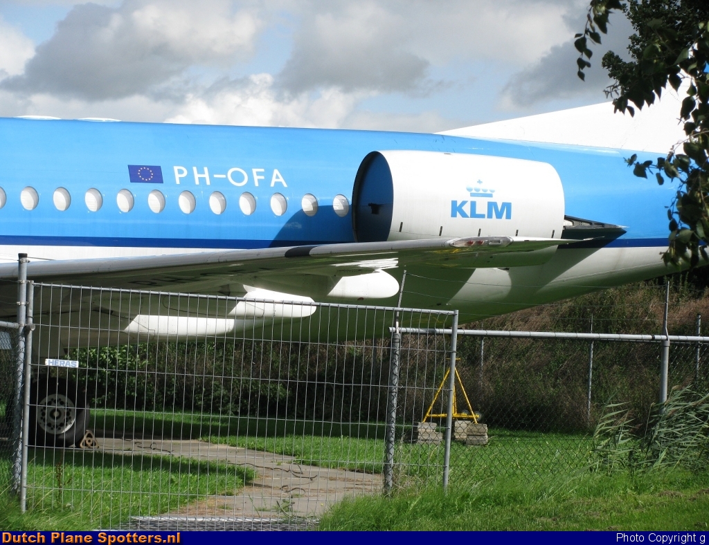 PH-OFA Fokker 100 KLM Cityhopper by g