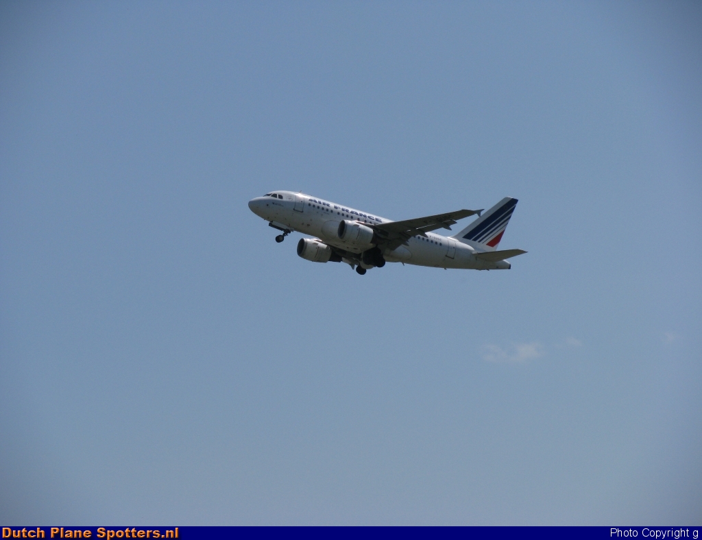 F-GUGC Airbus A318 Air France by g
