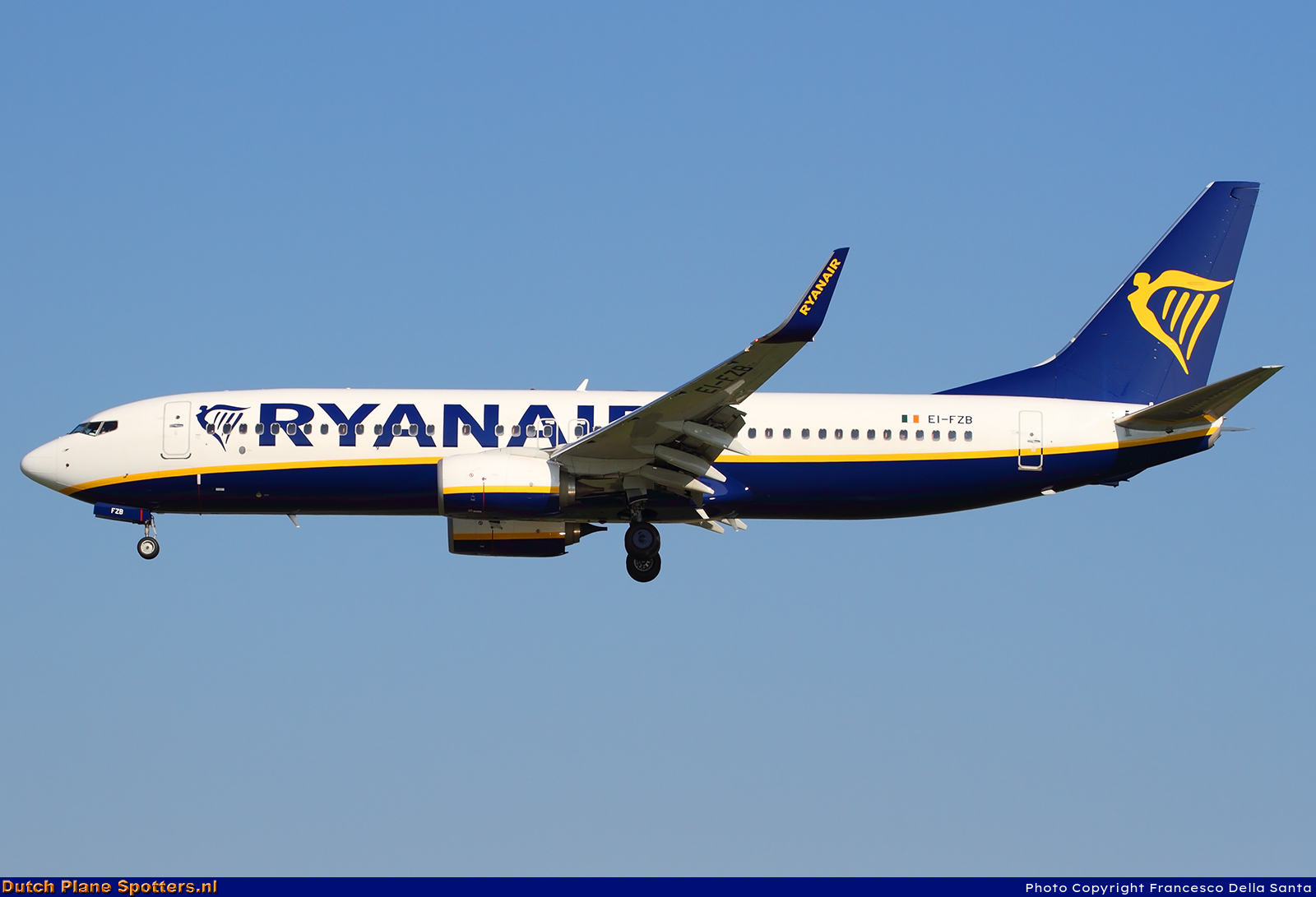 EI-FZB Boeing 737-800 Ryanair by Francesco Della Santa