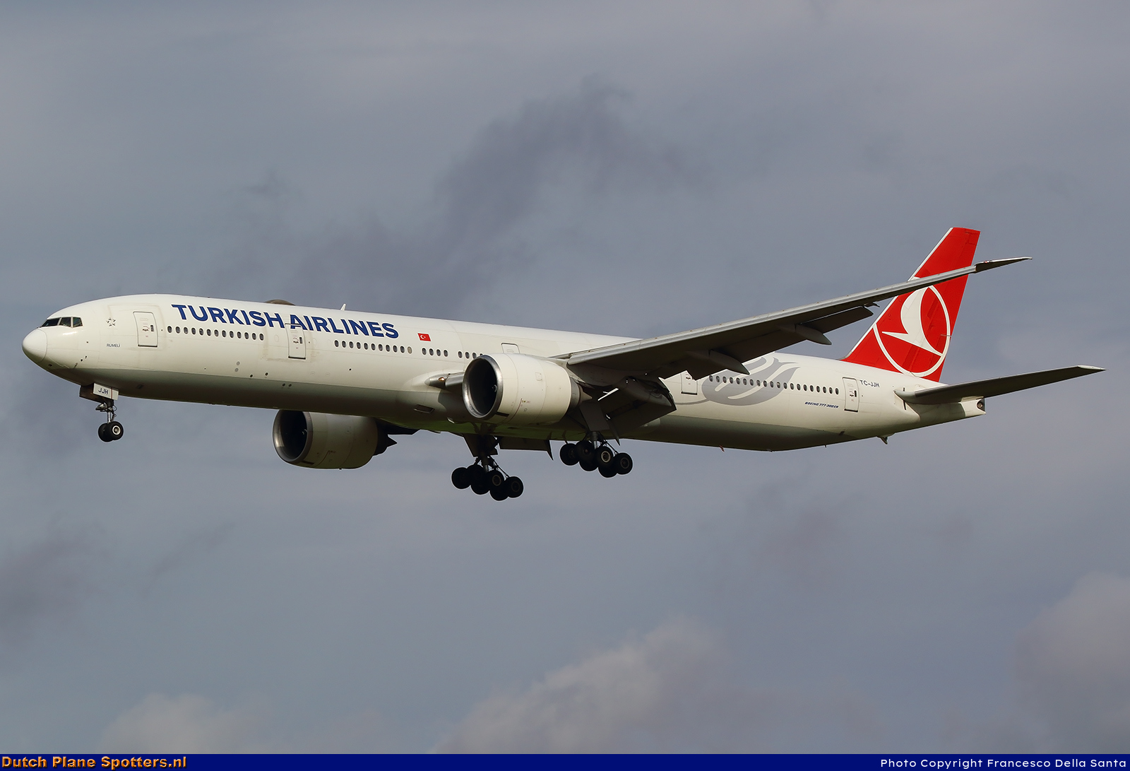 TC-JJH Boeing 777-300 Turkish Airlines by Francesco Della Santa
