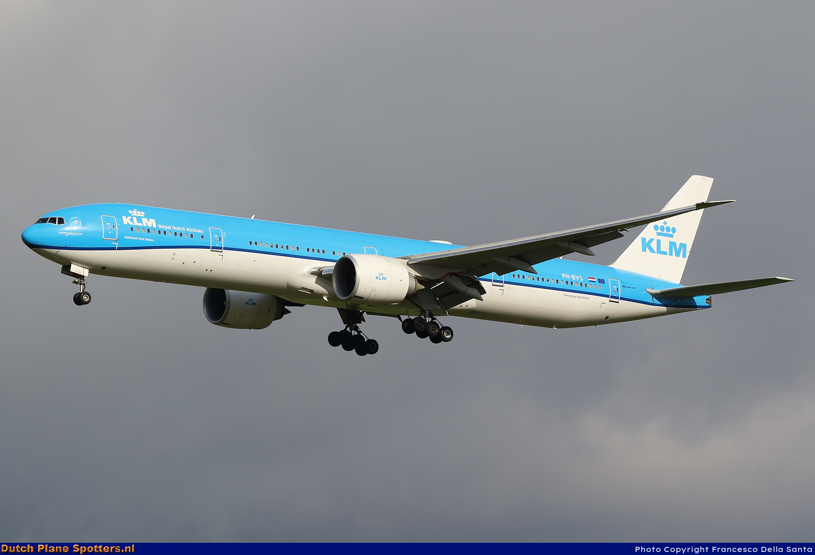 PH-BVS Boeing 777-300 KLM Royal Dutch Airlines by Francesco Della Santa