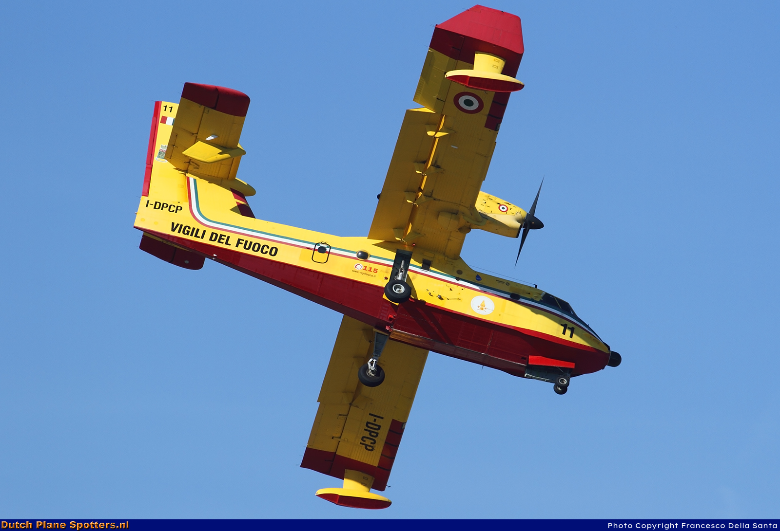I-DPCP Canadair CL-415 Superscooper Vigili del Fuoco by Francesco Della Santa