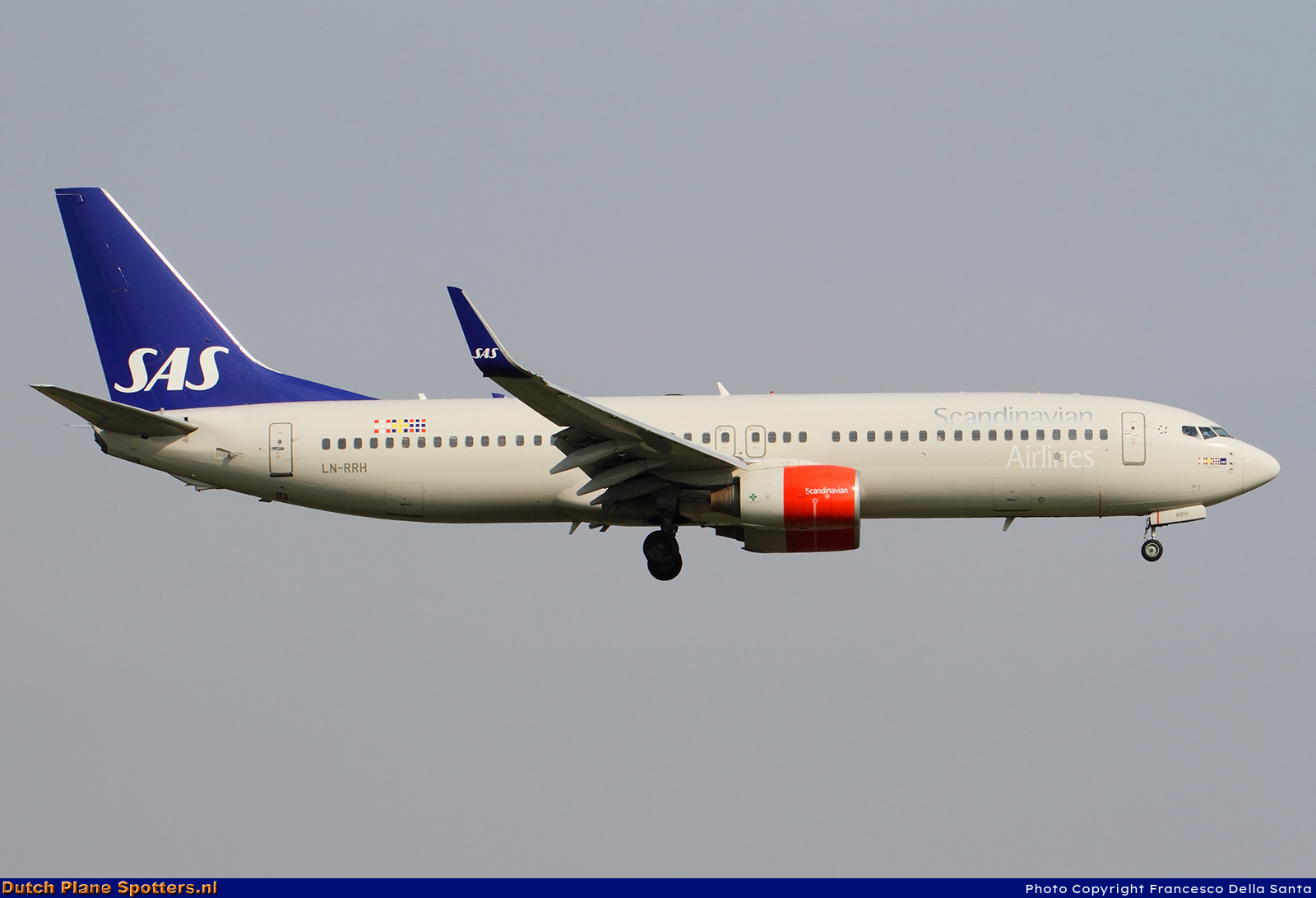 LN-RRH Boeing 737-800 SAS Scandinavian Airlines by Francesco Della Santa