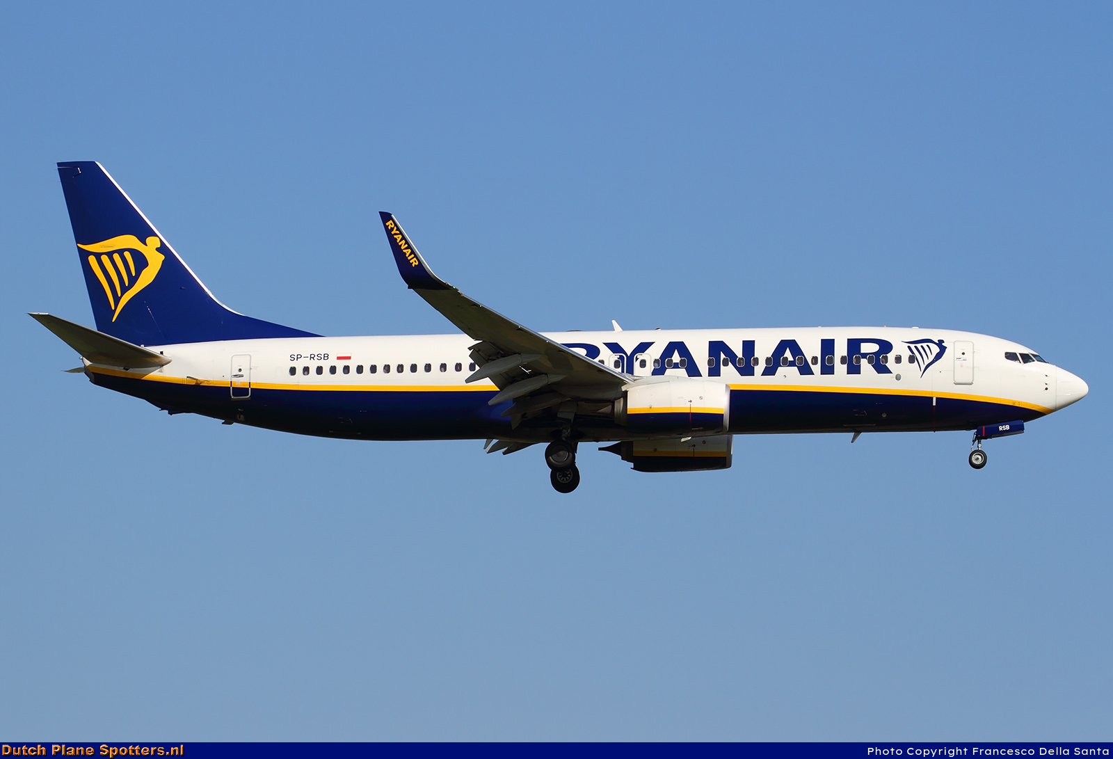 SP-RSB Boeing 737-800 Ryanair Sun by Francesco Della Santa