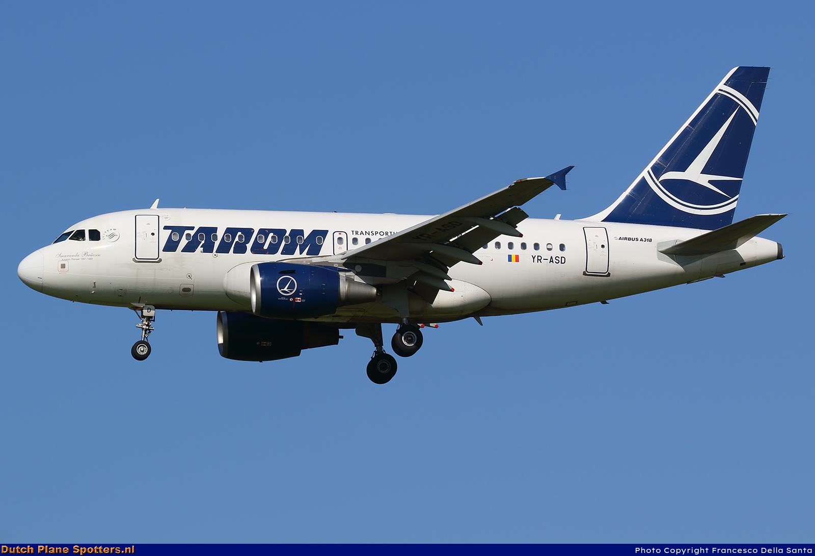 YR-ASD Airbus A318 TAROM by Francesco Della Santa