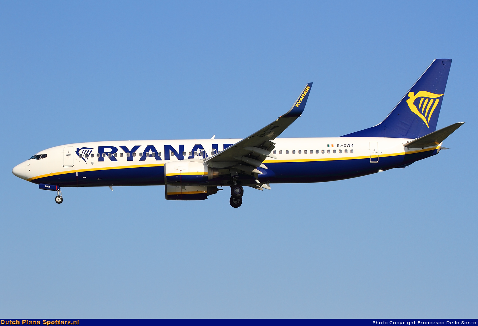 EI-DWM Boeing 737-800 Ryanair by Francesco Della Santa