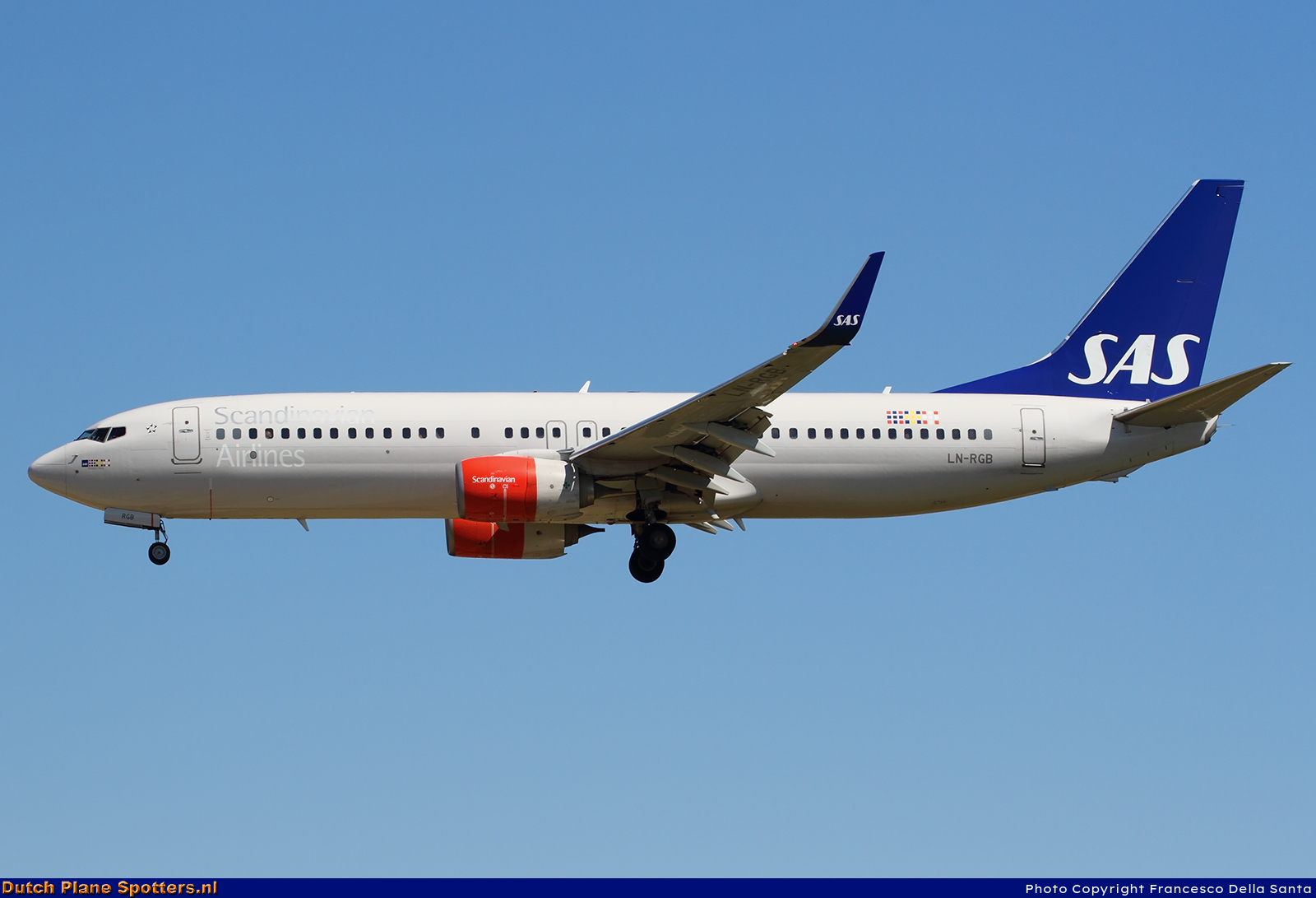 LN-RGB Boeing 737-800 SAS Scandinavian Airlines by Francesco Della Santa
