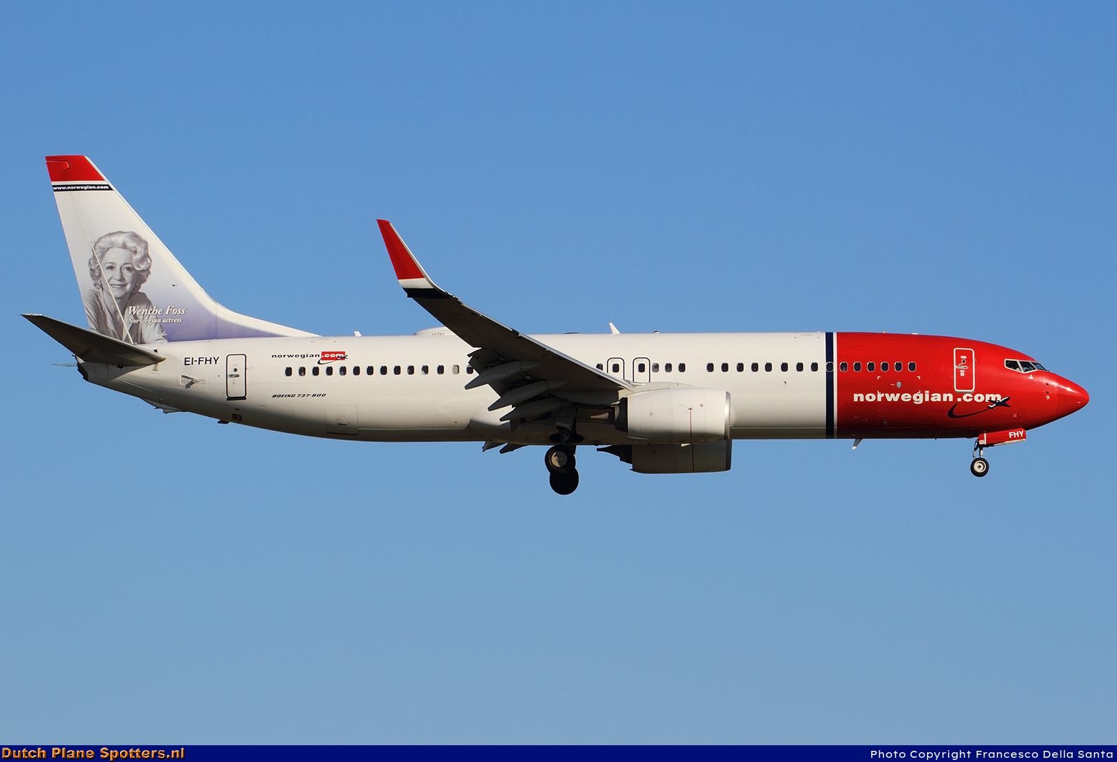 EI-FHY Boeing 737-800 Norwegian Air International by Francesco Della Santa