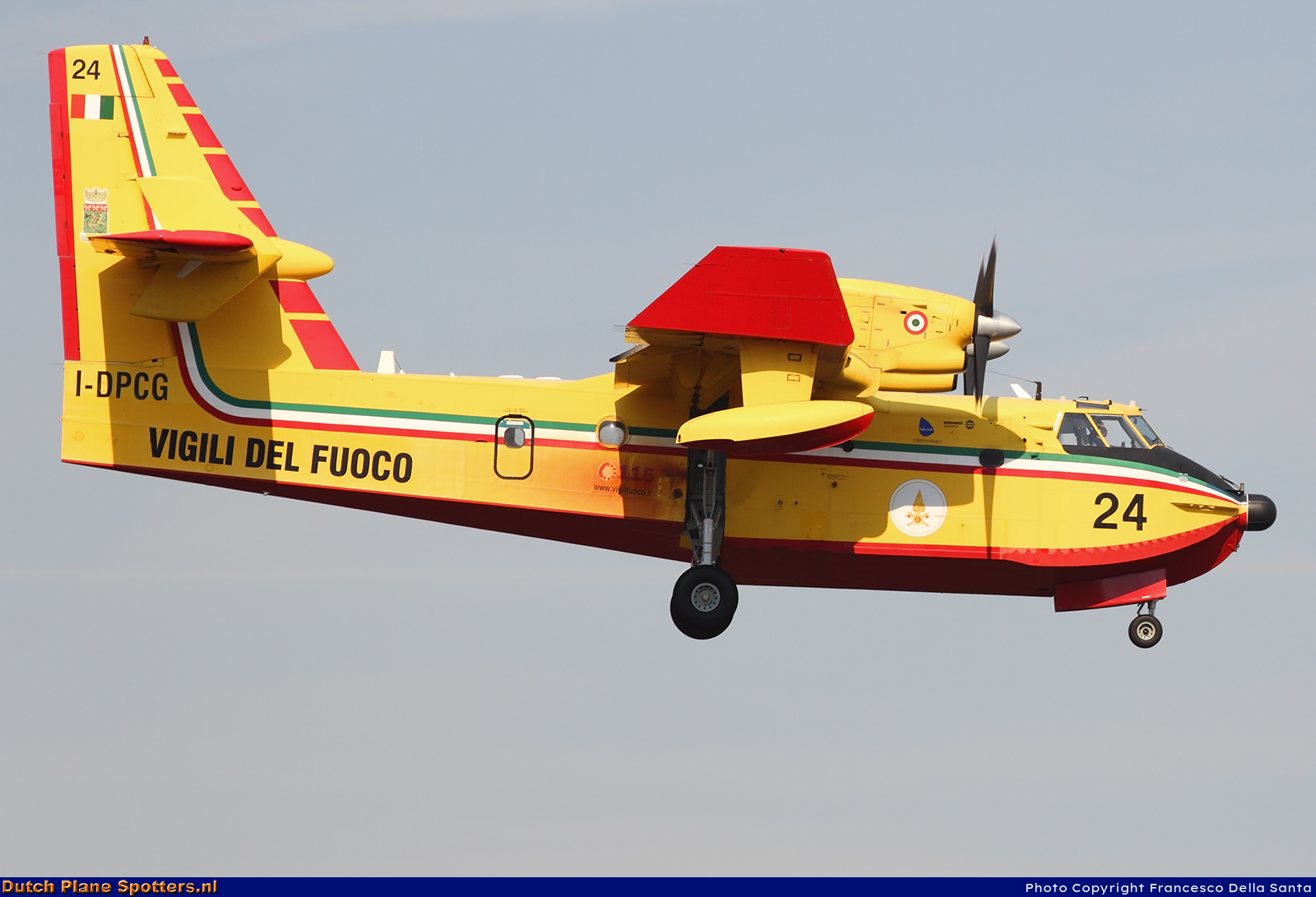 I-DPCG Canadair CL-415 Vigili del Fuoco by Francesco Della Santa