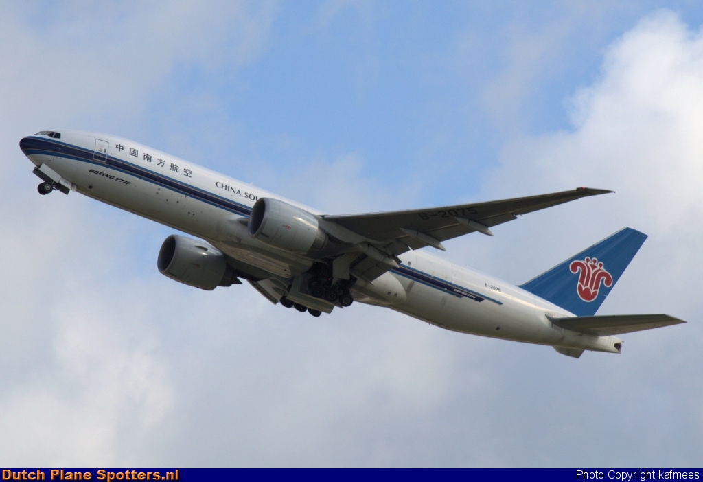B-2075 Boeing 777-F China Southern Cargo by Peter Veerman