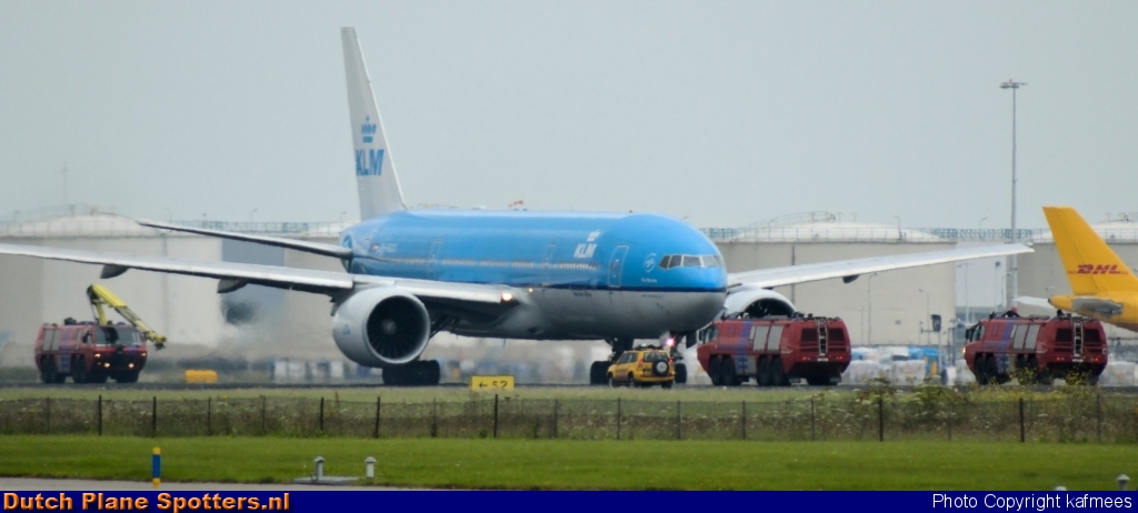 PH-BQO Boeing 777-200 KLM Royal Dutch Airlines by Peter Veerman