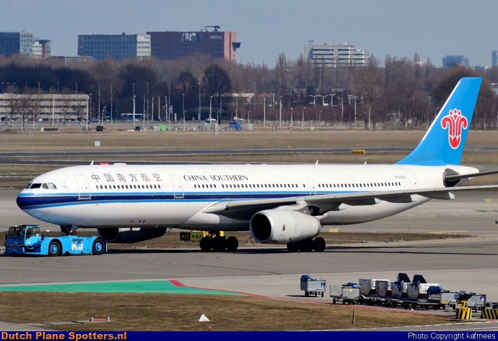 B-6500 Airbus A330-300 China Southern by Peter Veerman