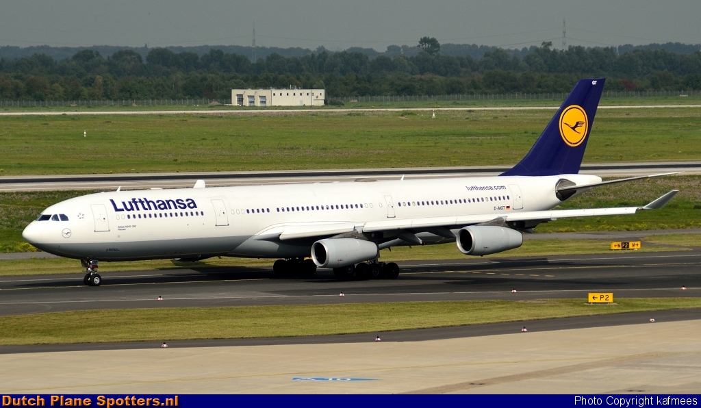 D-AIGT Airbus A340-300 Lufthansa by Peter Veerman