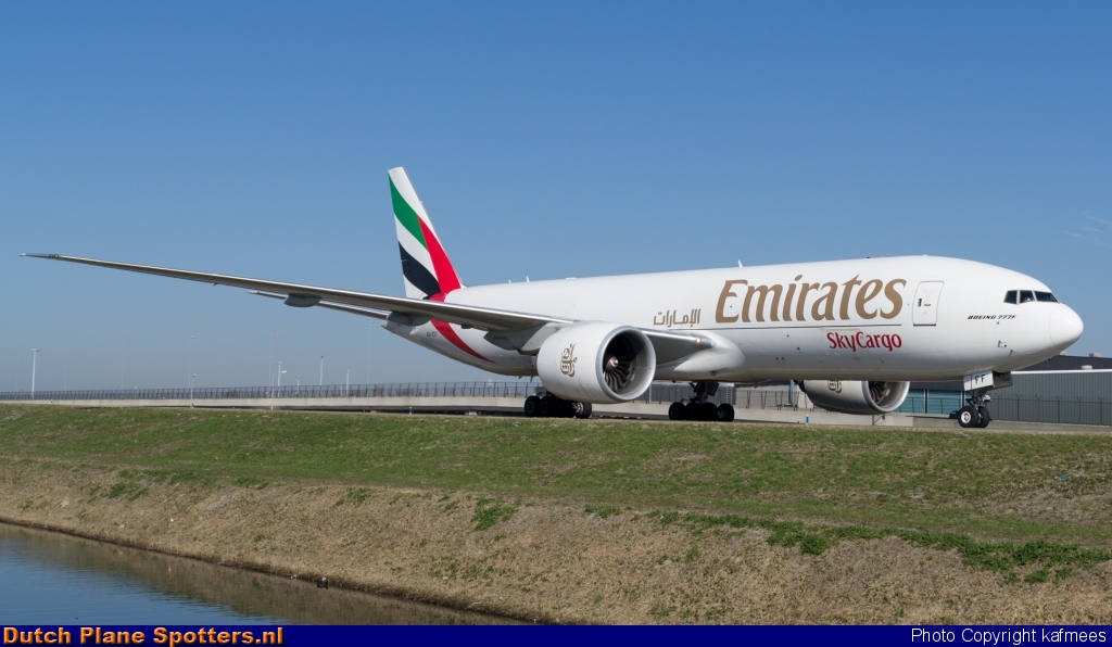 A6-EFF Boeing 777-F Emirates Sky Cargo by Peter Veerman