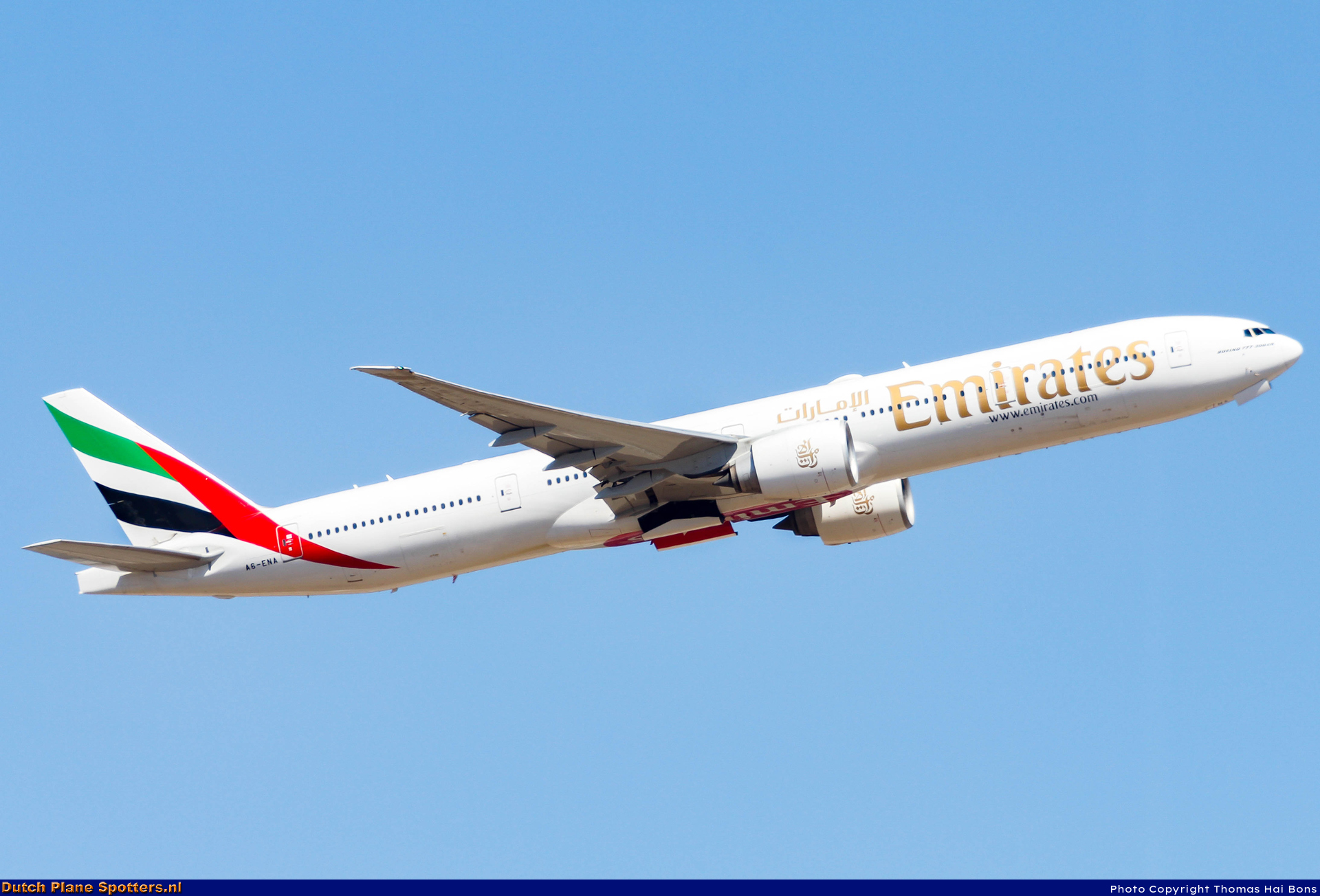 A6-ENA Boeing 777-300 Emirates by Thomas Hai Bons