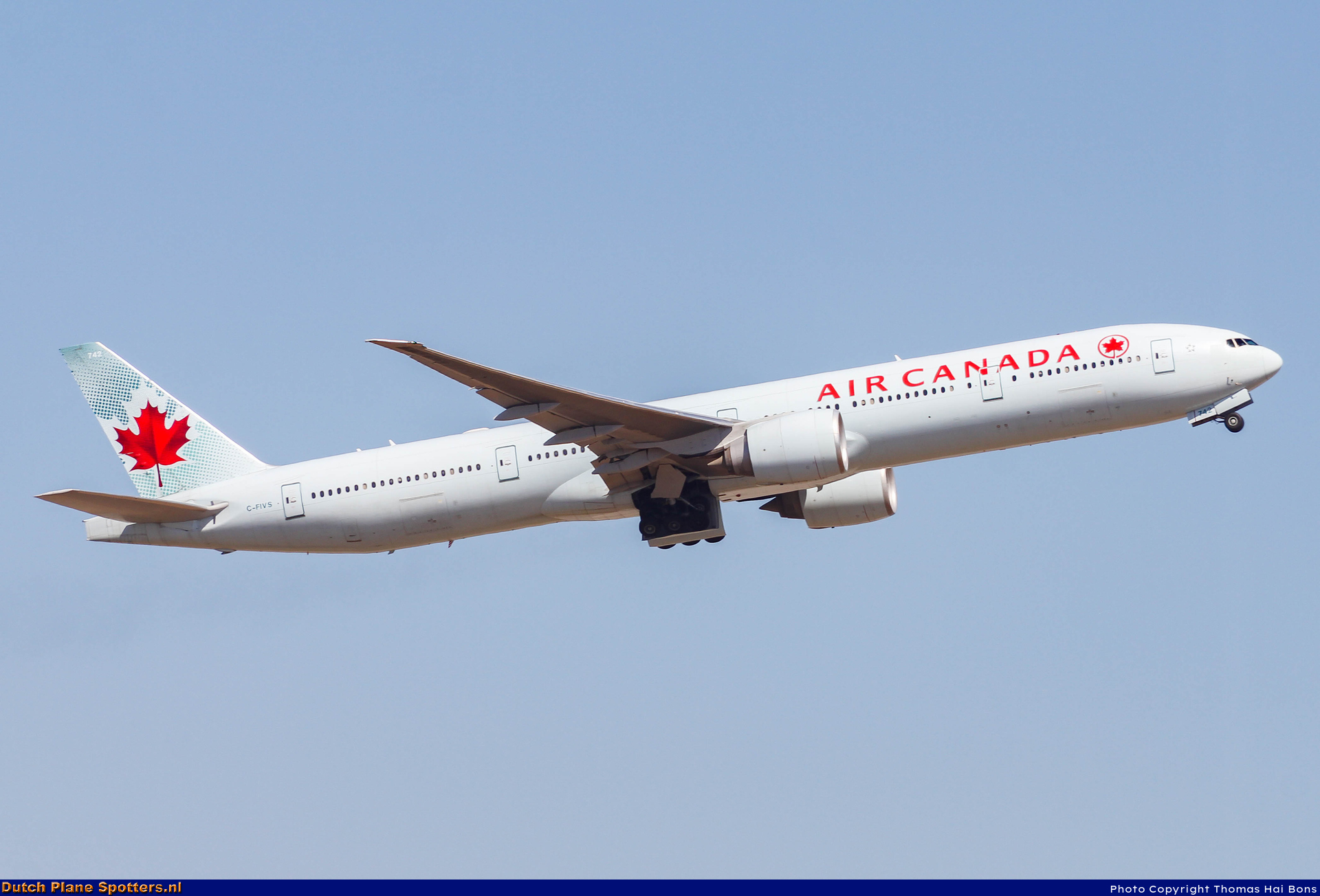C-FIVS Boeing 777-300 Air Canada by Thomas Hai Bons