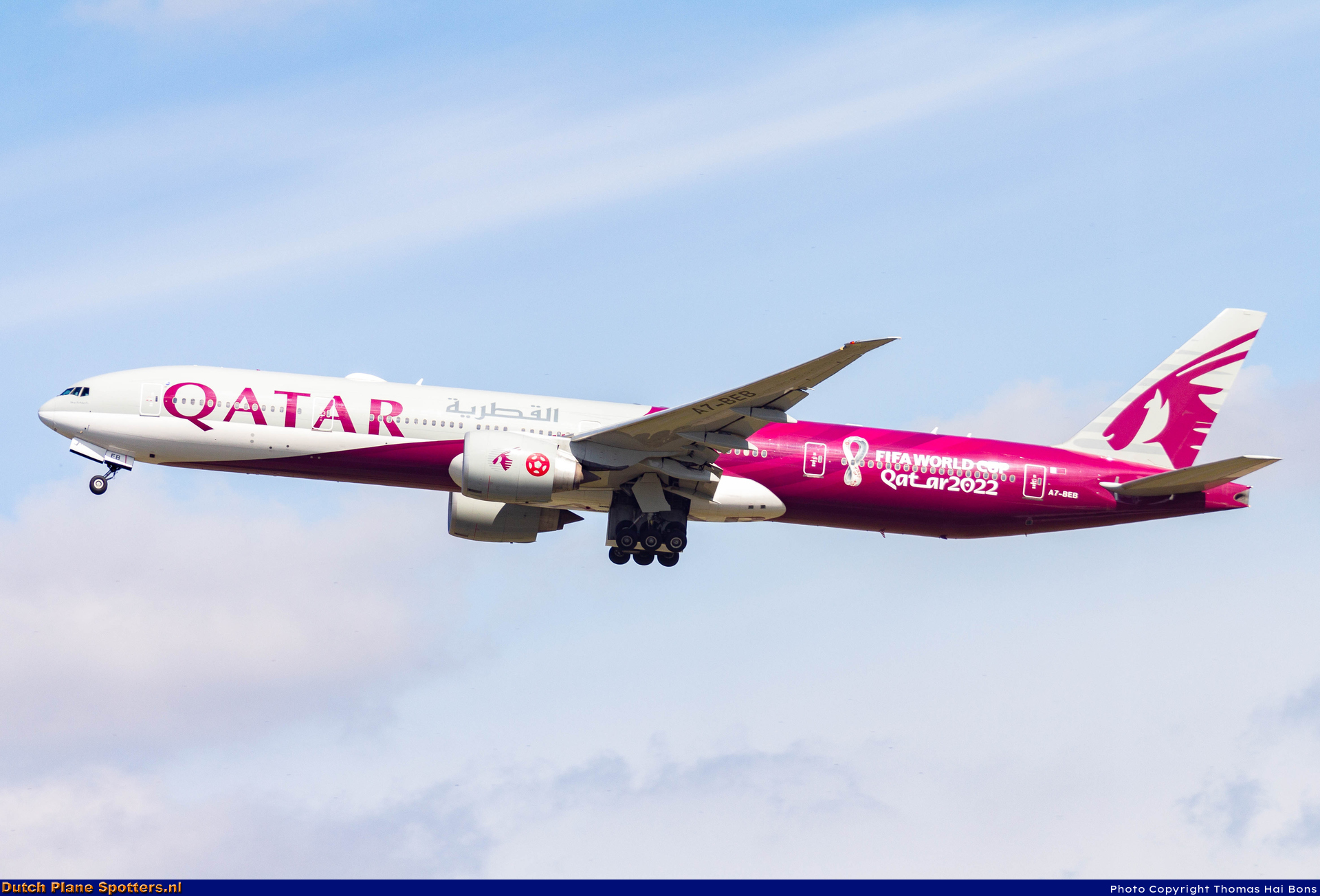 A7-BEB Boeing 777-300 Qatar Airways by Thomas Hai Bons