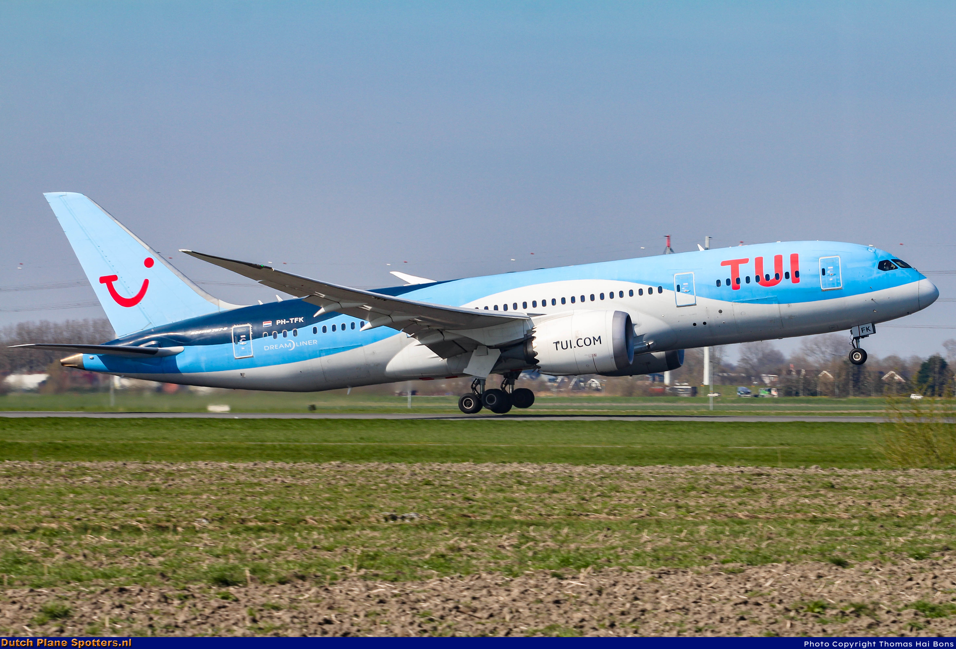 PH-TFK Boeing 787-8 Dreamliner TUI Airlines Netherlands by Thomas Hai Bons